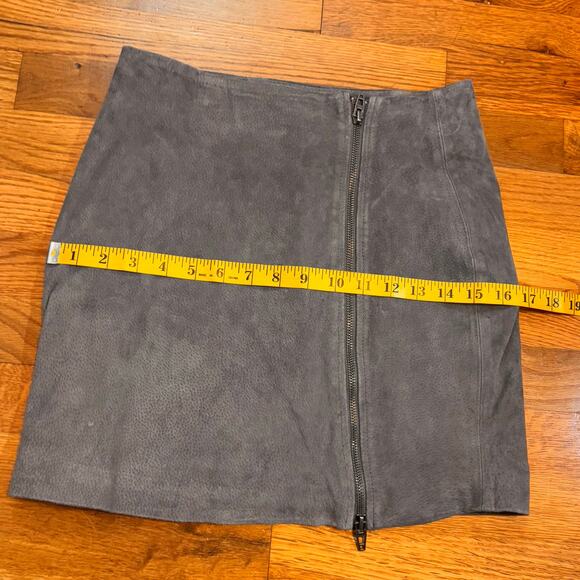 BlankNYC Women’s 25 Gray Leather Mini Skirt Zipper High Altitude Fall Statement - Picture 3 of 10